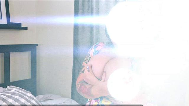 Marilyn Mayson: Cum For Those Tits