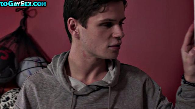 Sportive gaydaddy bottom barebacked by stud in office