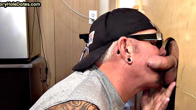 Gloryhole cum in mouth DILF sucks cock with his mouth