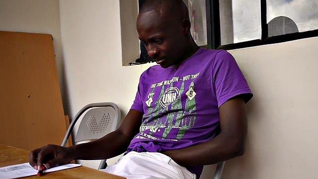 Ebony twink from Africa jerks his pecker solo