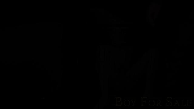 марк стонет от толстой палки и страстных движений