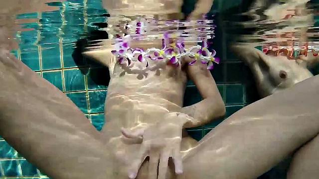 Epic Underwater 3some