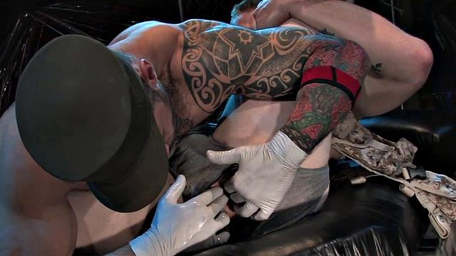 Smooth stud getting tugged by hunky partner