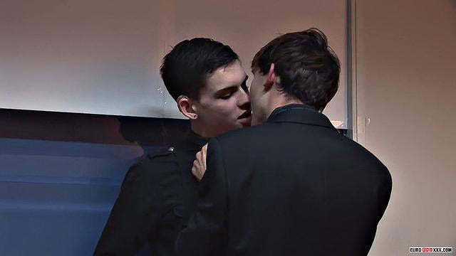 Aaron Aurora & Tommy Curtis Suck & Fuck Each Other