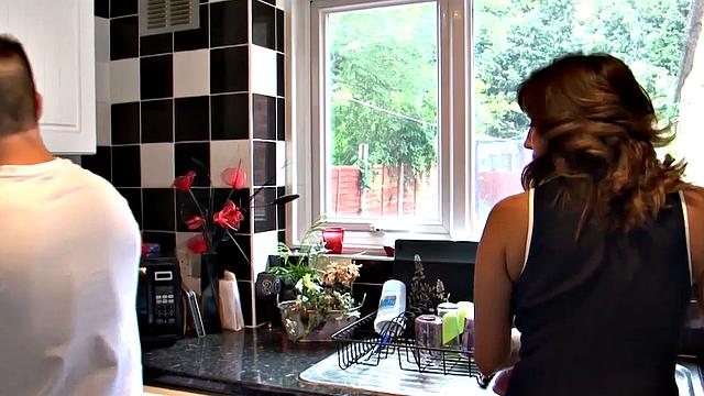 British MILF Deals With Stepson