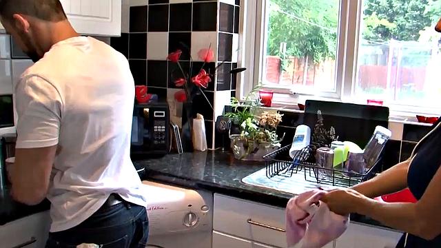 British MILF Deals With Stepson