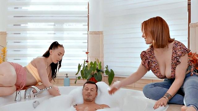 Perv stepsis and stepmom suck in 3some before bathroom fuck