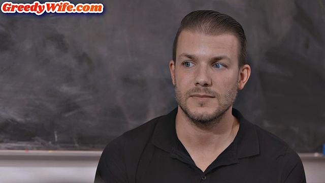 Redhead Babe Bouncing Hard Onher Lover