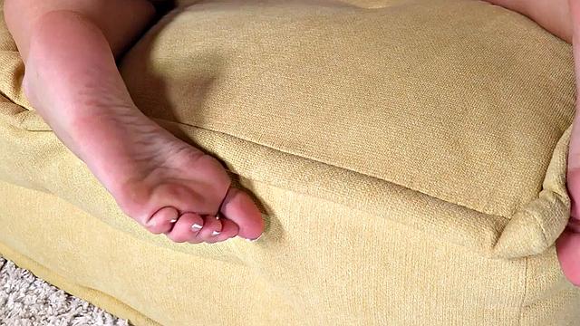 POV auburn goddess cockbouncing