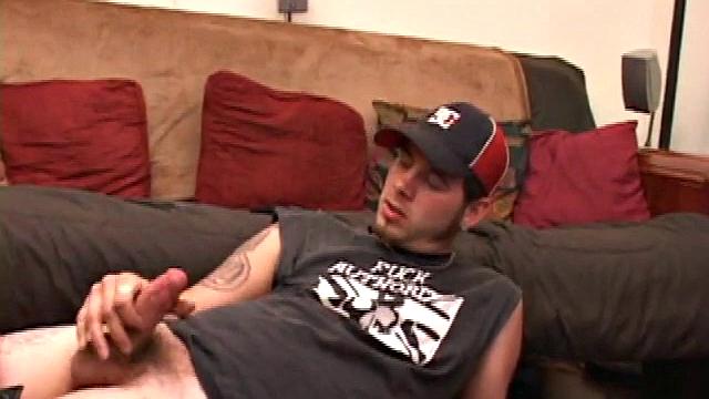 Skater Elijah Beats Off