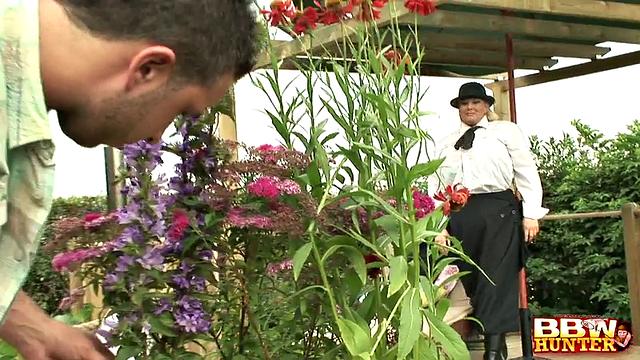 BBW Kirstyn Halborg has breasts