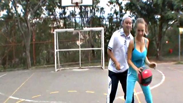 Busty cute teen plays on the court