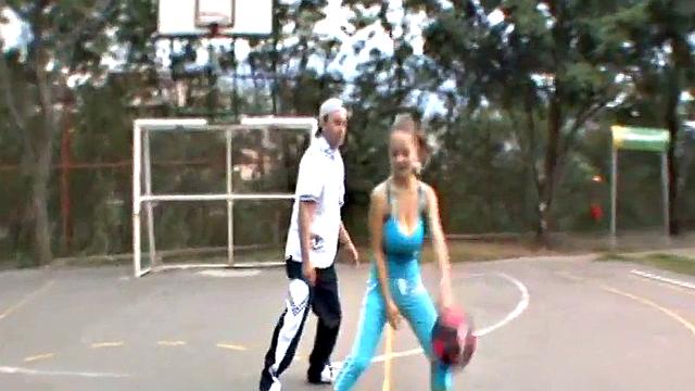 Busty cute teen plays on the court
