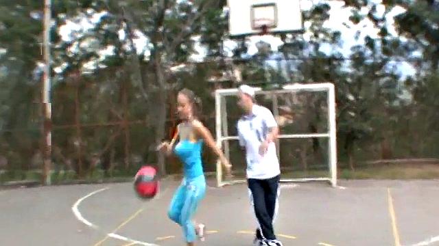 Busty cute teen plays on the court