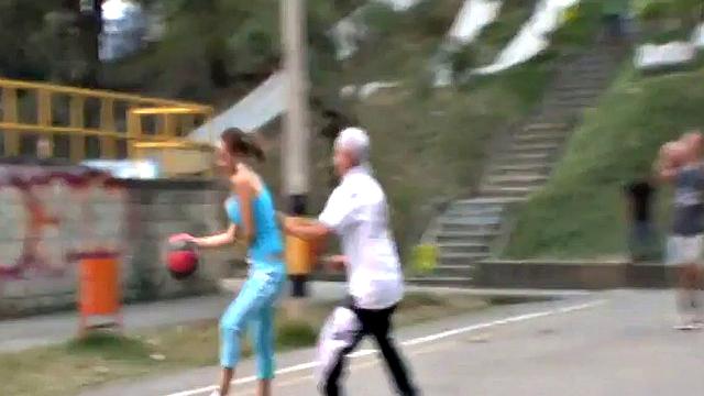 Busty cute teen plays on the court