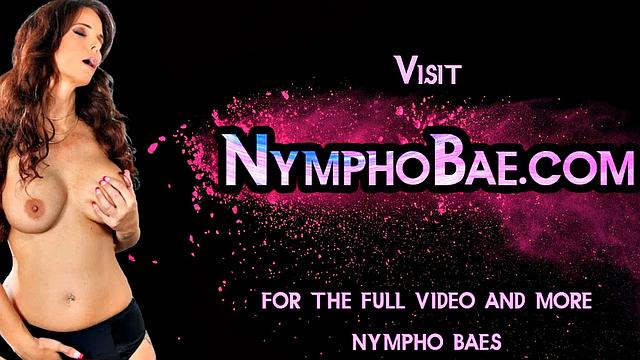 Bigbooty nympho sucks and bounces on cock in 3some