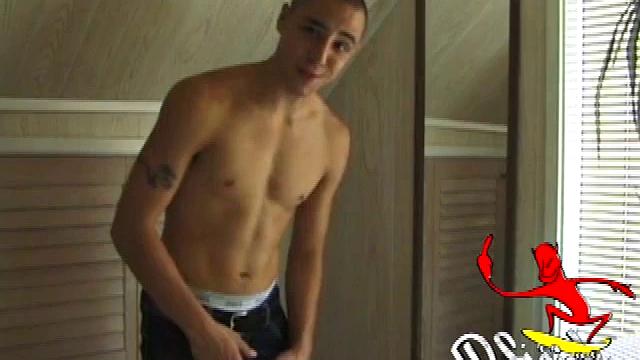 This tattooed hottie wants us to watch him jerk off. Bradley comes in and immediately takes charge of the task at hand. He starts a porn video, lubes up his cock and strokes out a healthy load of cum all over mirror.