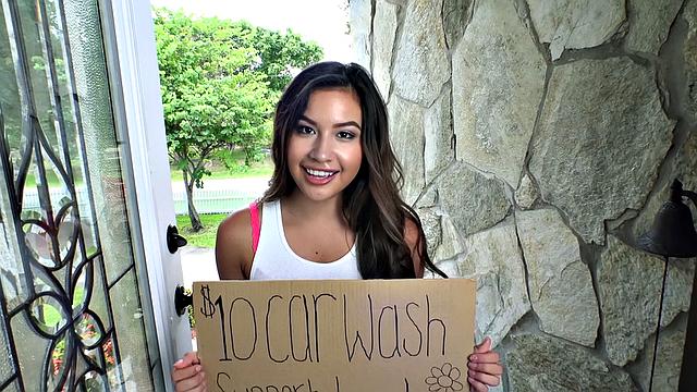 Teen Spinner's Wet Car Wash