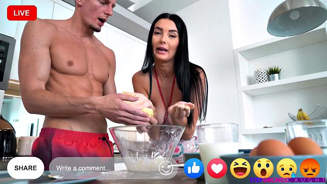 Giving My Stepbro My Muffin - S26:E8