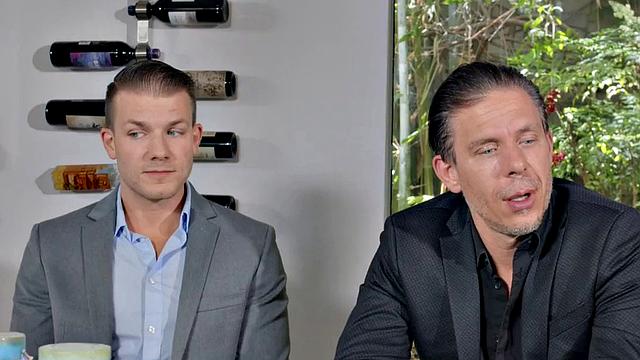 Office babe double penetrated in threesome