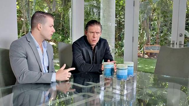 Office babe double penetrated in threesome