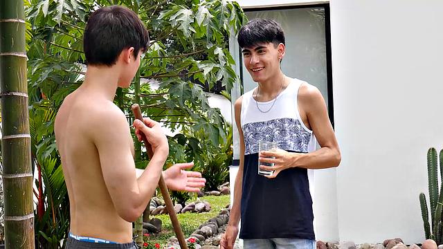 The Horny Gardener Gay Sex