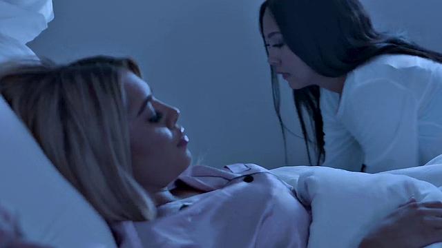 Семейный вибратор: отчим не смог устоять перед запахом