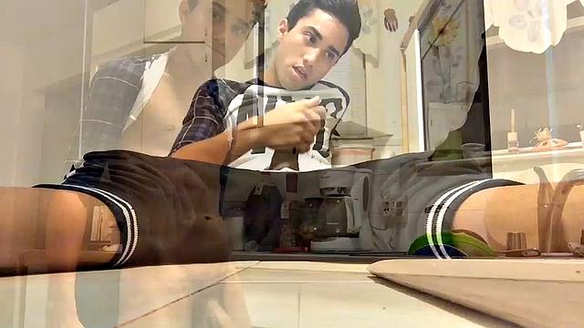 Amateur Twink Lucas Jacking