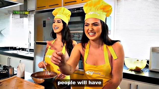 Clara Wellen loses control and sucks her opponent's breasts!