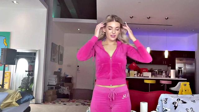 Gettin' Comfy In Dixie's