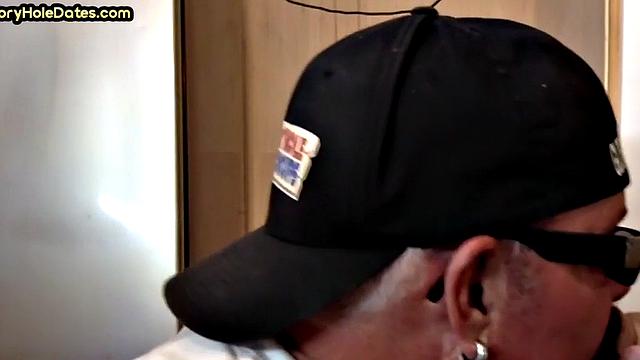 Throating gloryhole DILF eats black cock in closeup