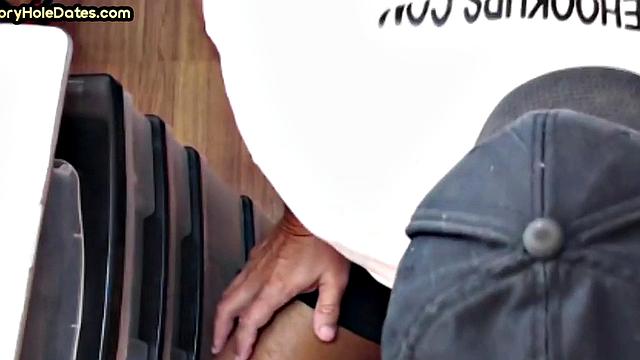 Throating gloryhole DILF eats black cock in closeup