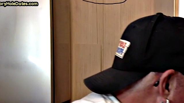 Throating gloryhole DILF eats black cock in closeup