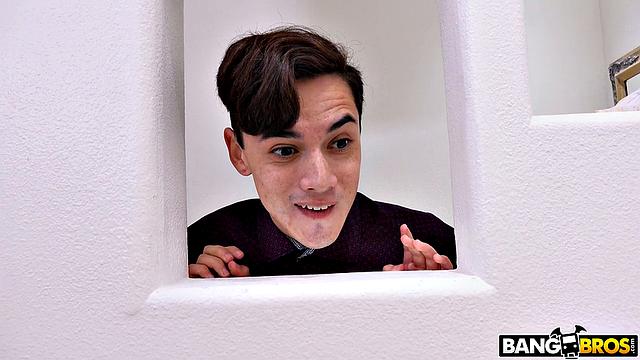 Snitches Get Blowjobs