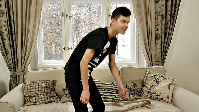 Axel Bolt Fucks Gregor Gilead
