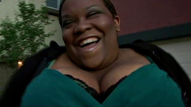 Black Plumper Loves the Cock