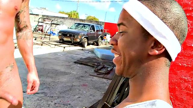 Amateur Black thug fucked outdoors in public place