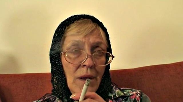 Teen rides old man in a three-way