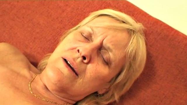 Teen rides old man in a three-way