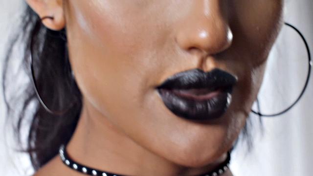 Threesome with the sexy and kinky Chloe Amour