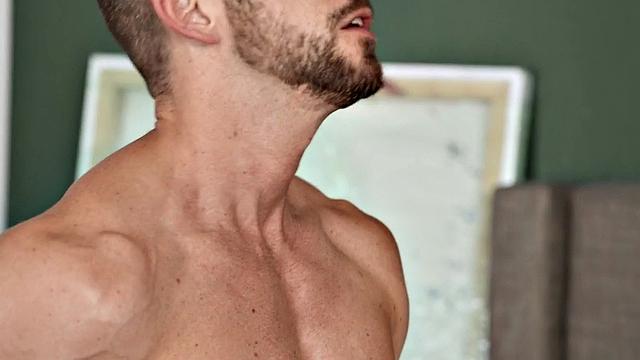 Muscled stud barebacks twink and cums in his mouth