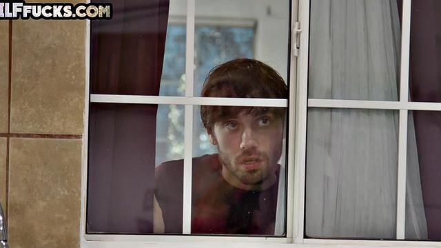 Cockhungry GILF shares cock with ebony babe in kitchen