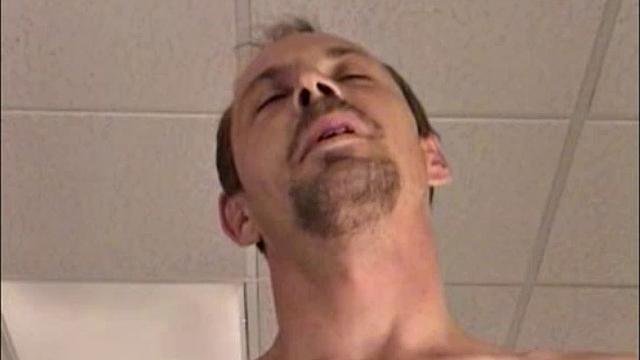 Steve strips down and gets wild with a hard-working man