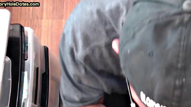 Homemade gloryhole DILF gets nailed in closeup