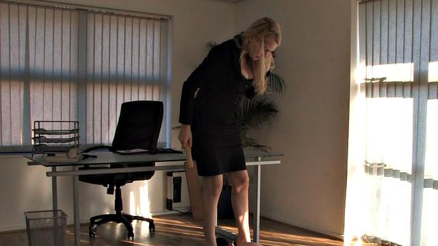 Whipping CFNM Domina Trampling Sub in Office