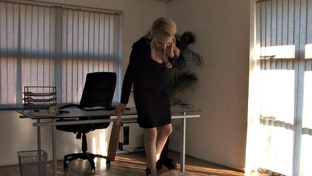 Whipping CFNM Domina Trampling Sub in Office