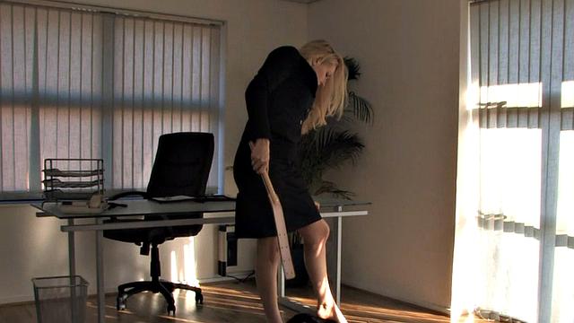 Whipping CFNM Domina Trampling Sub in Office
