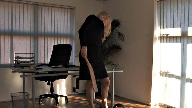 Whipping CFNM Domina Trampling Sub in Office