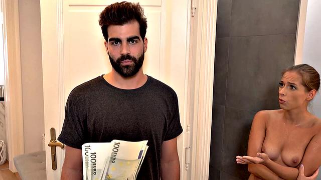 HUNT4K. Smart hunter manages to fuck new dazzling GF after shower