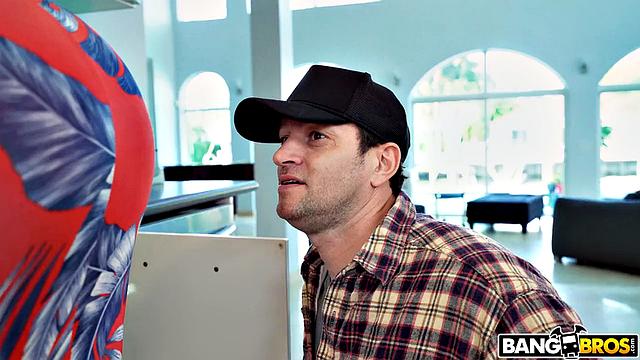 Victoria Cakes Fucks Plumber